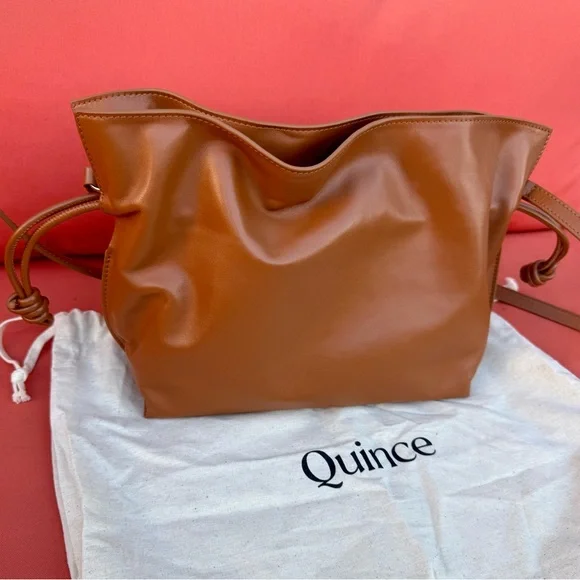 NWOT Quince Italian Leather Drawstring Pouch Crossbody - Picture 2 of 6